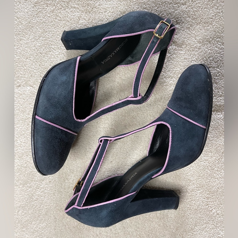 BCBGMaxAzria suede heels - Picture 6 of 9